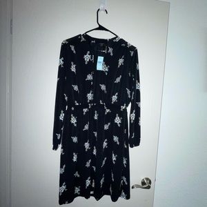 ANN TAYLOR Black Long Sleeve